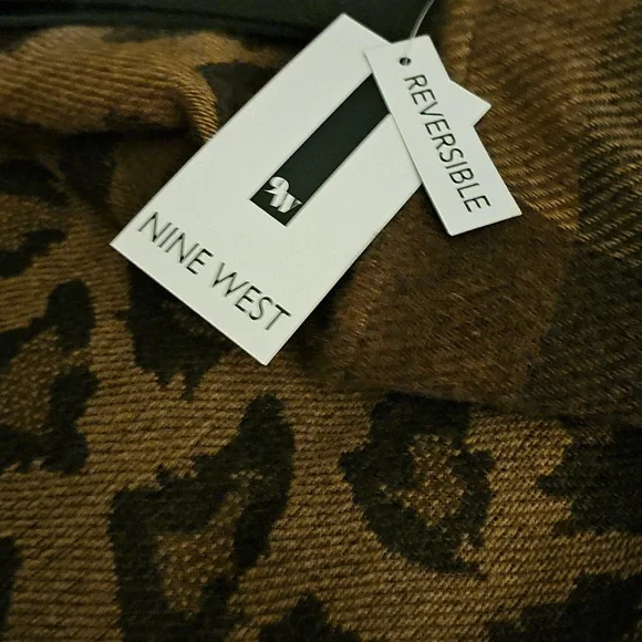 REVERSIBLE Poncho O/S fits most - Picture 7 of 8